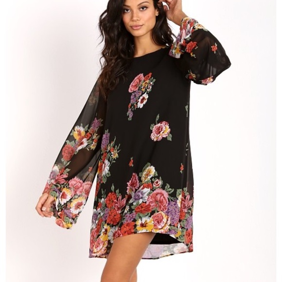 SALE💕 Show Me Your Mumu Falling Floral Bombshell - Picture 2 of 6